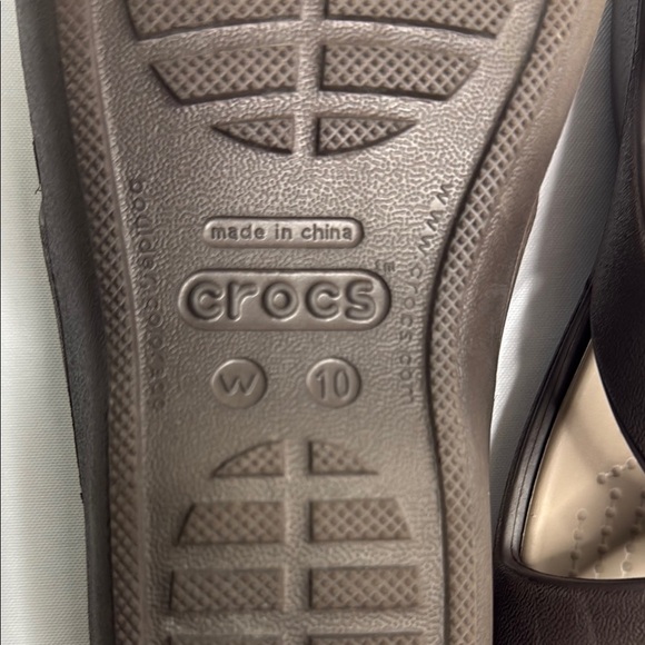 CROCS Women's Chocolate Brown Sandals - Picture 5 of 6